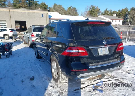 2015 Mercedes-Benz Ml 350 4Matic z USA, uszkodzony, nr VIN 4JGDA5HB4FA597900